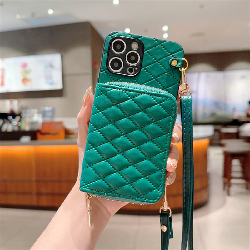 Diamond Pattern Crossbody Wallet Case