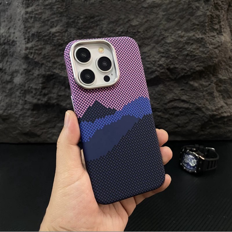 Mountain and Milky Way Magnetic Absorption Charging Carbon Fiber Texture Phone Case