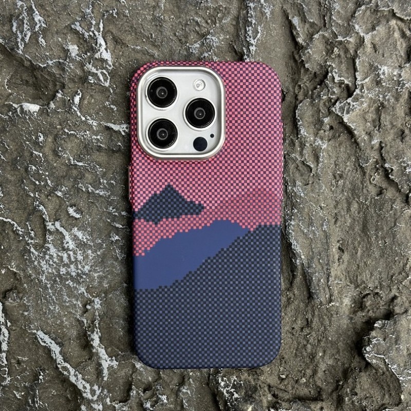 Mountain and Milky Way Magnetic Absorption Charging Carbon Fiber Texture Phone Case